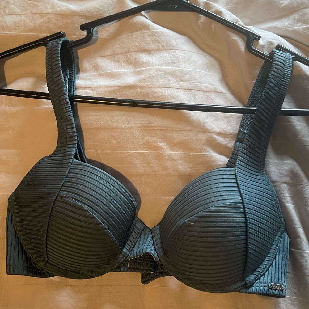 Victoria Secret Push up Swim top (green) adjustable